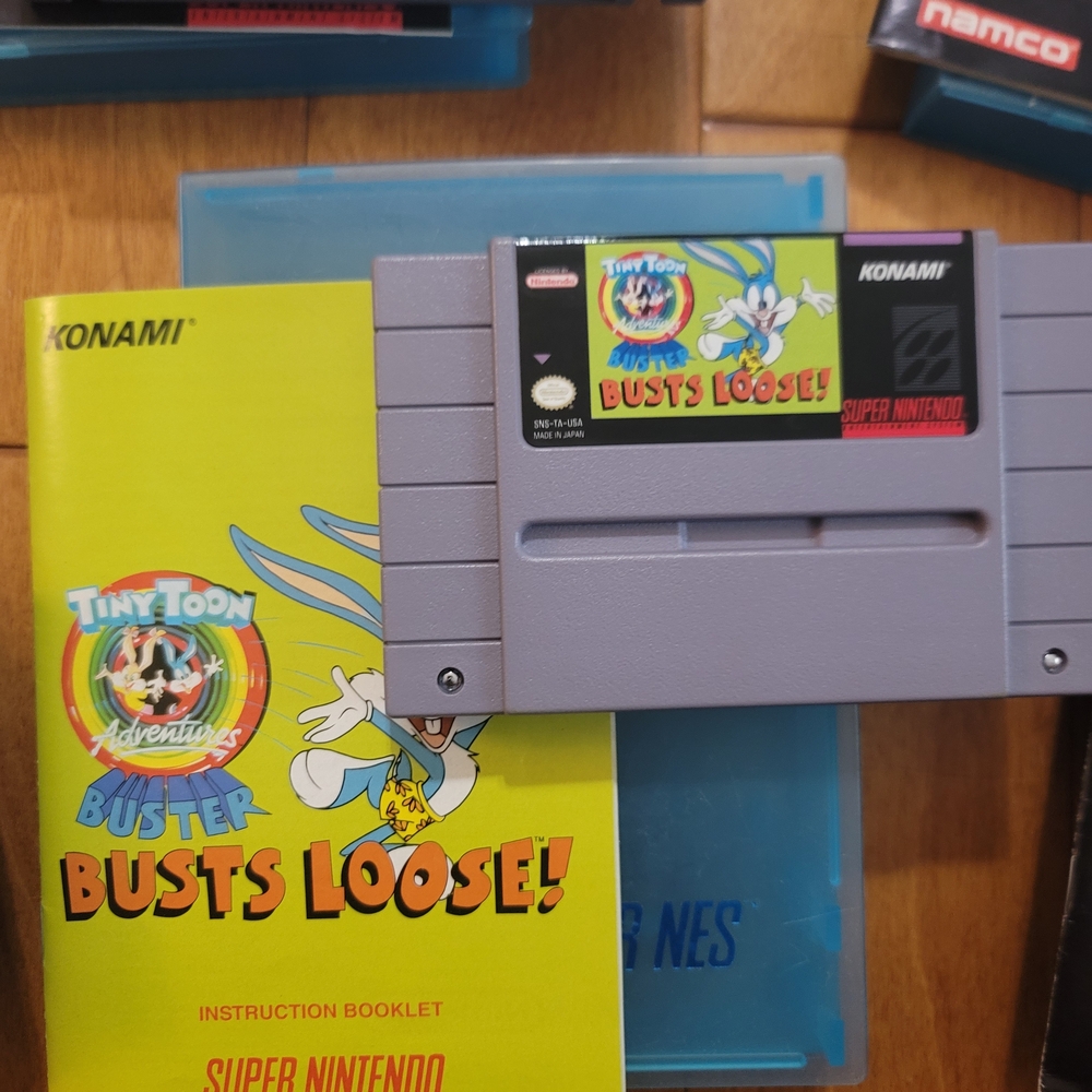 Tiny Toon Adventures: Buster Busts Loose! - Gray SNES Cartridge